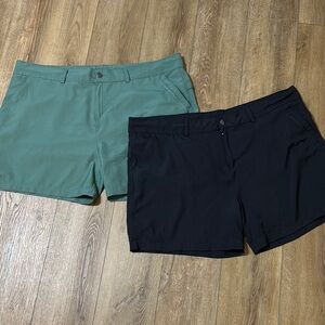 Lot of 2 Women's‎ Green and Black Shorts size 2X